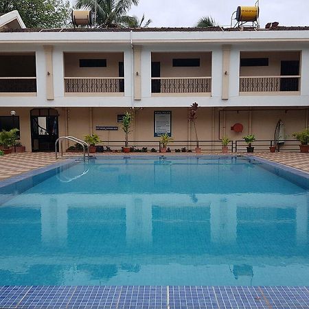 Serenity By The Sea Beach Resort Candolim Exterior photo
