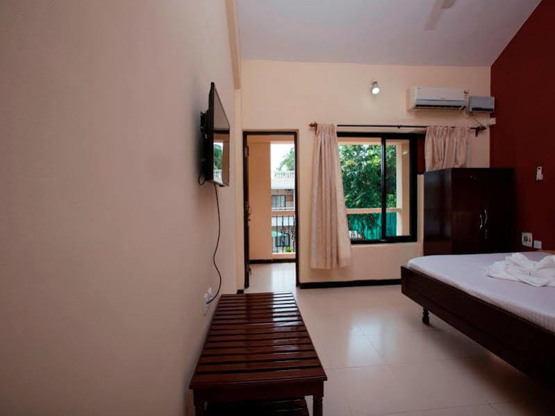 Serenity By The Sea Beach Resort Candolim Exterior photo
